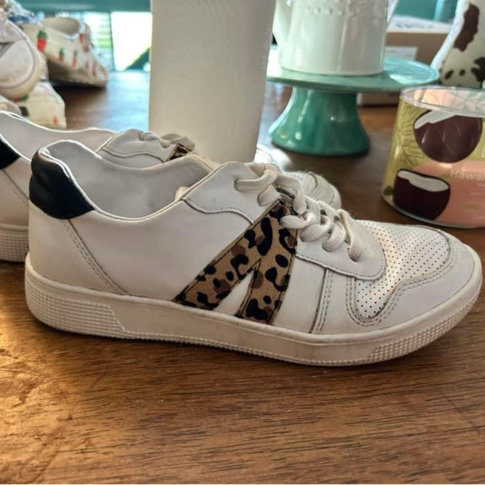 Girls size 4